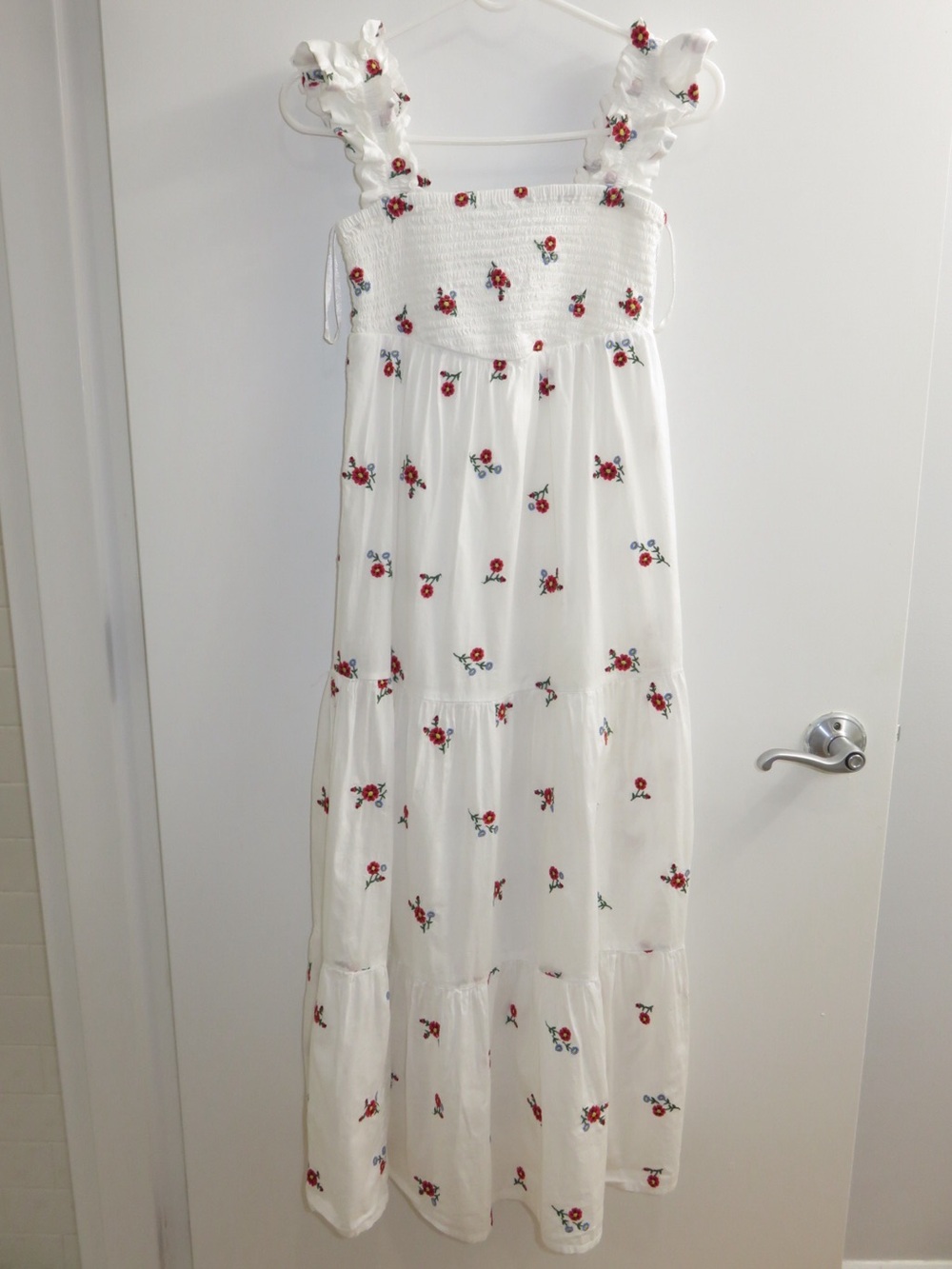 Nobody’s Child White Floral Embroidered Smocked Tiered Maxi Dress Size 2